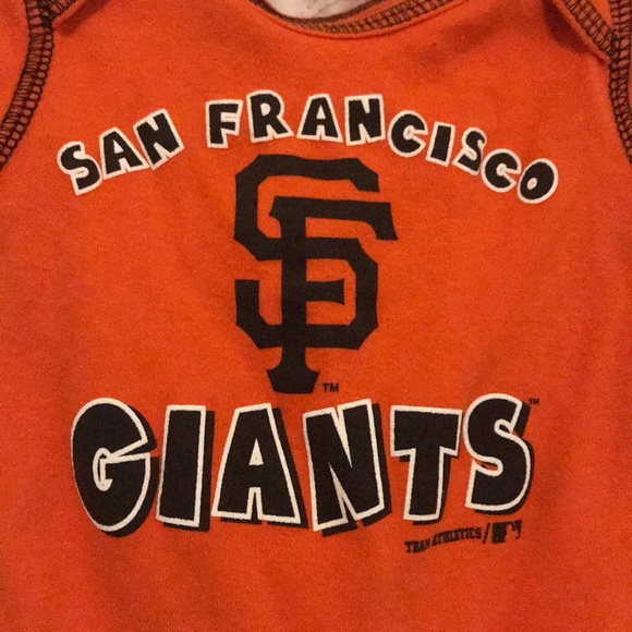 MLB San Francisco Giants Onsie Size 0-3 Months! - Picture 2 of 3